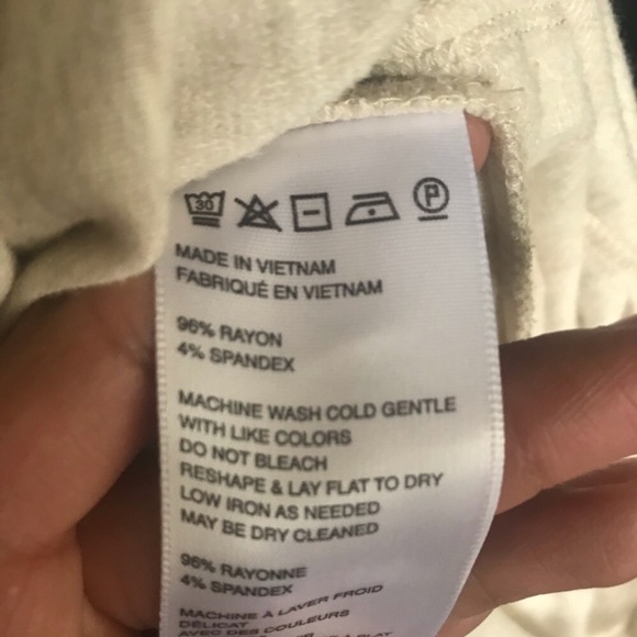 UO Wrap V Romper - Picture 8 of 9